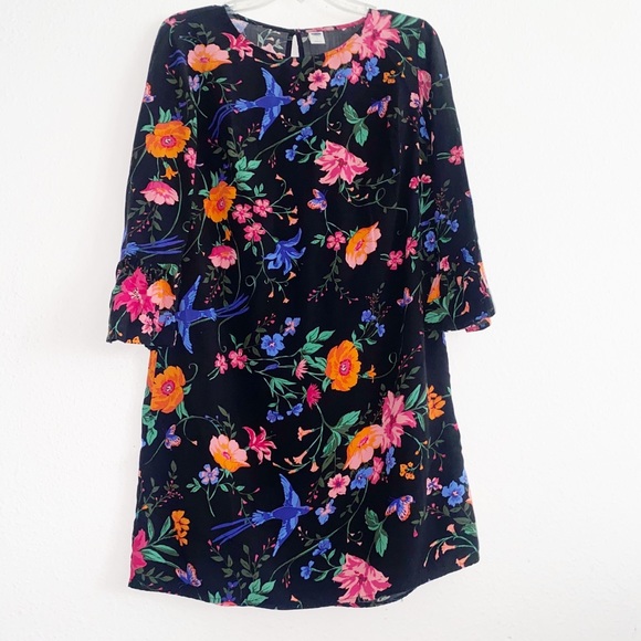 ⭐️ Old Navy Floral Dress with bell sleeve, super cute - Picture 3 of 16
